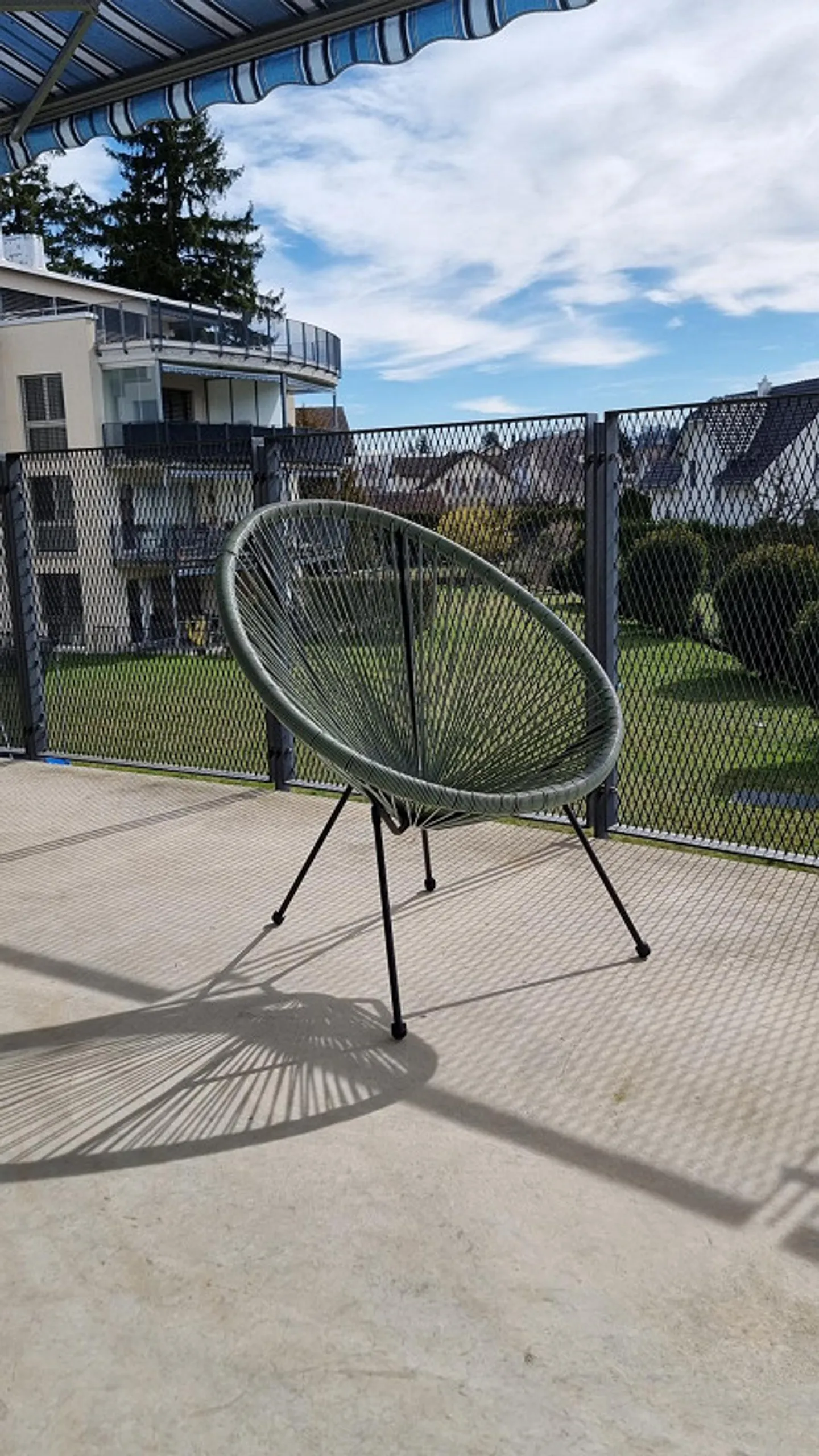 Sonnige 3.5 Zimmerwohnung mit Bergsicht - Foto 1 von 6