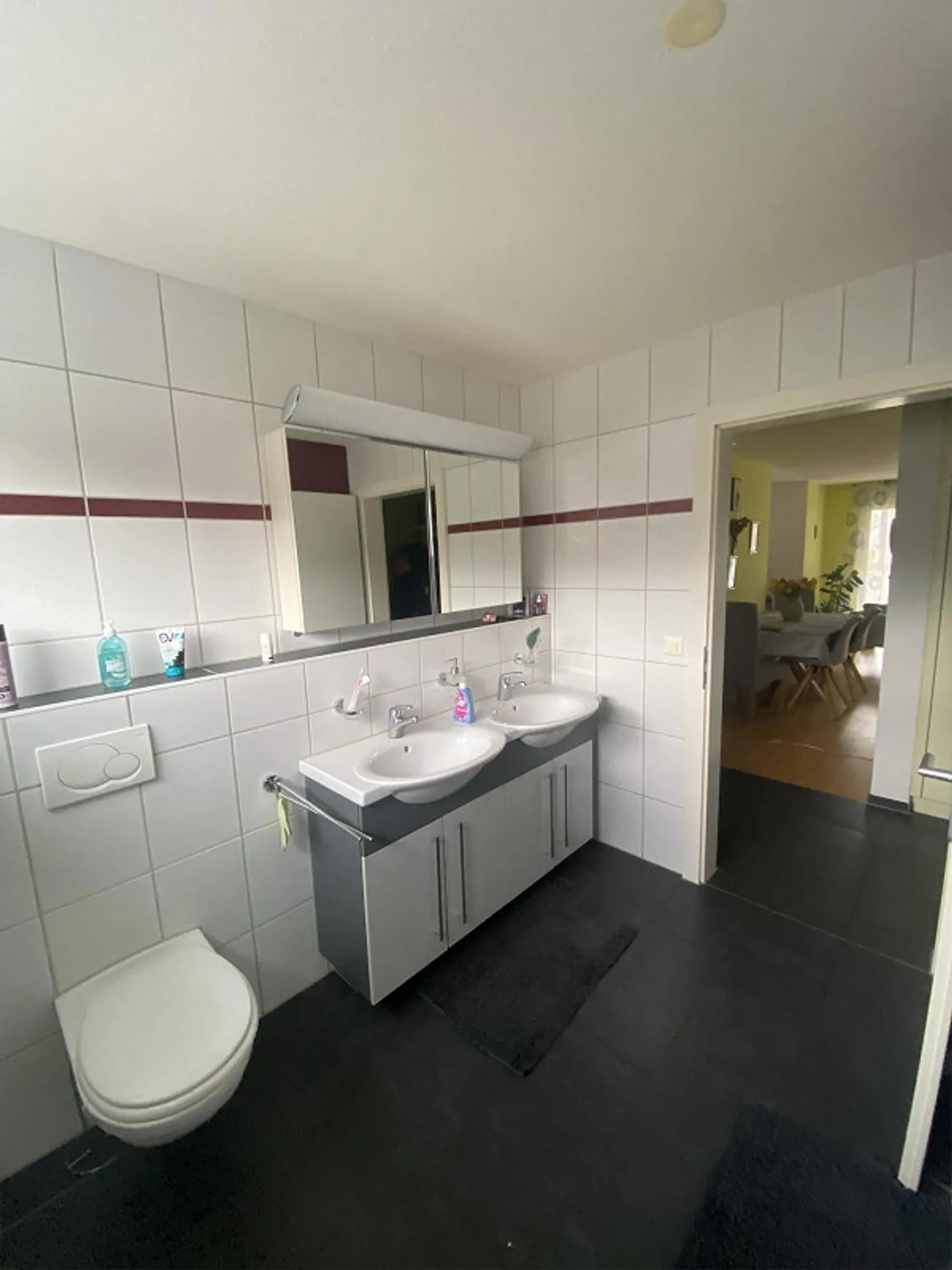 Sonnige 3.5 Zimmerwohnung mit Bergsicht - Foto 5 von 6