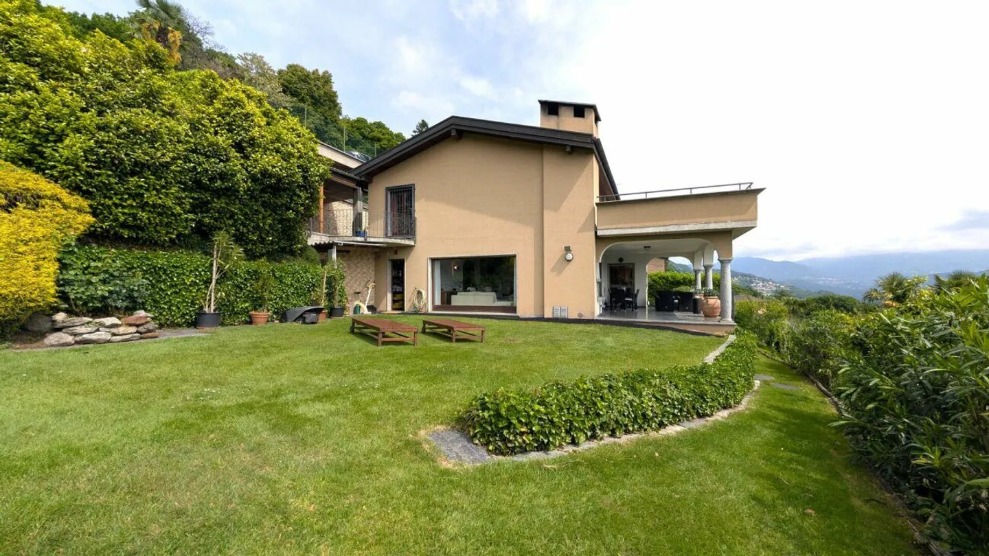 Eleganza e privacy a pochi minuti da Lugano - Villa con terrazza panoramica - Foto 9 di 19