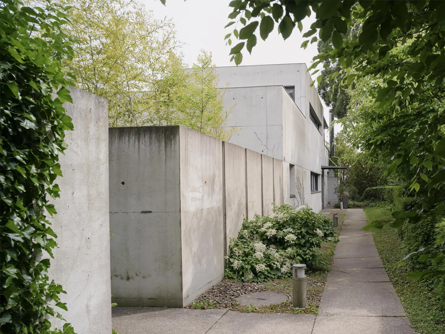Modern single-family house with stunning views at Rosenberg - Photo 2 of 22
