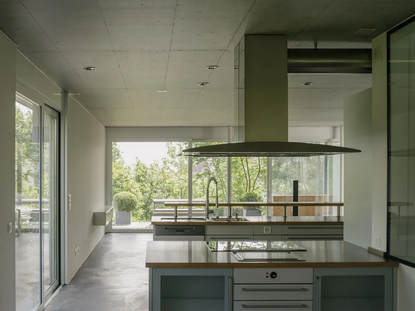 Modern single-family house with stunning views at Rosenberg - Photo 5 of 22