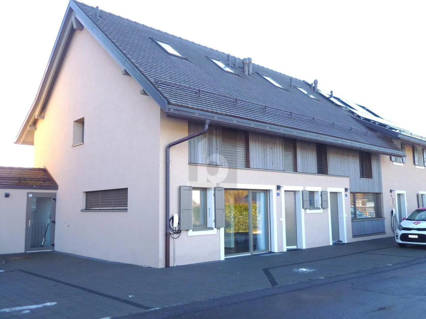 Modernes Einfamilienhaus für Familien - Foto 1 von 6