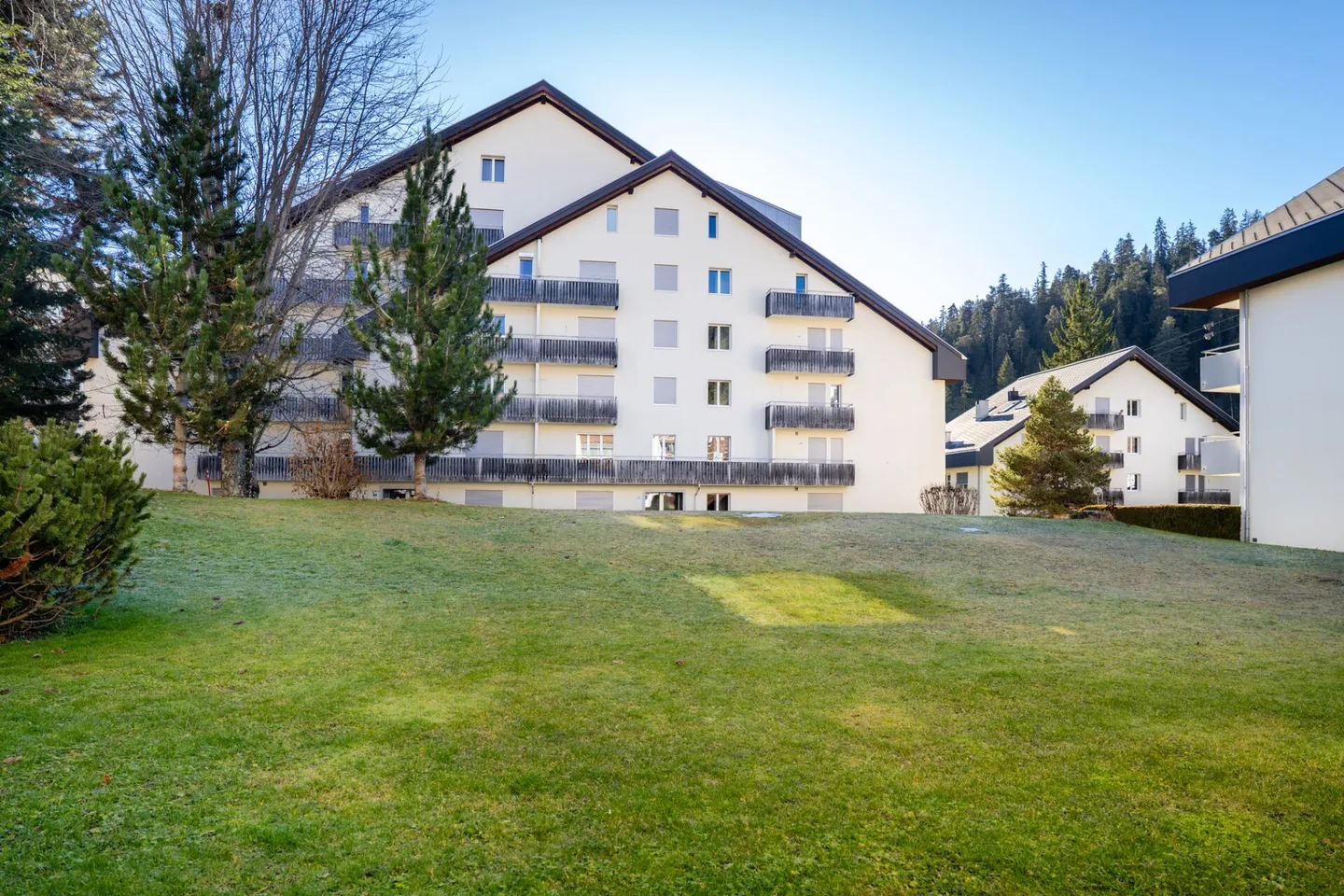 Charming Ski Resort Apartment - Photo 7 of 15