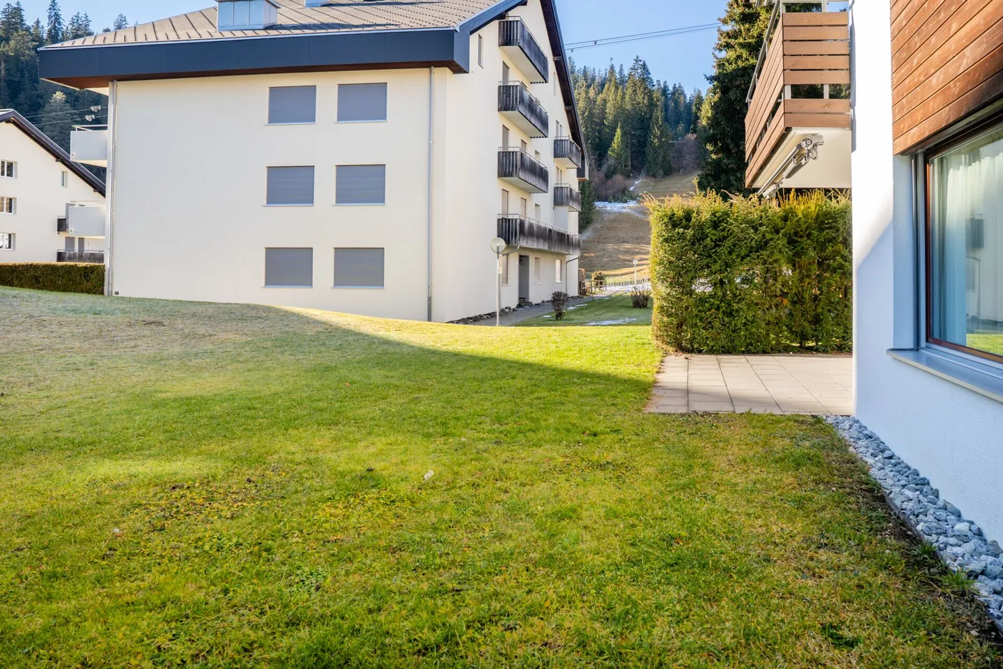 Charming Ski Resort Apartment - Photo 8 of 15