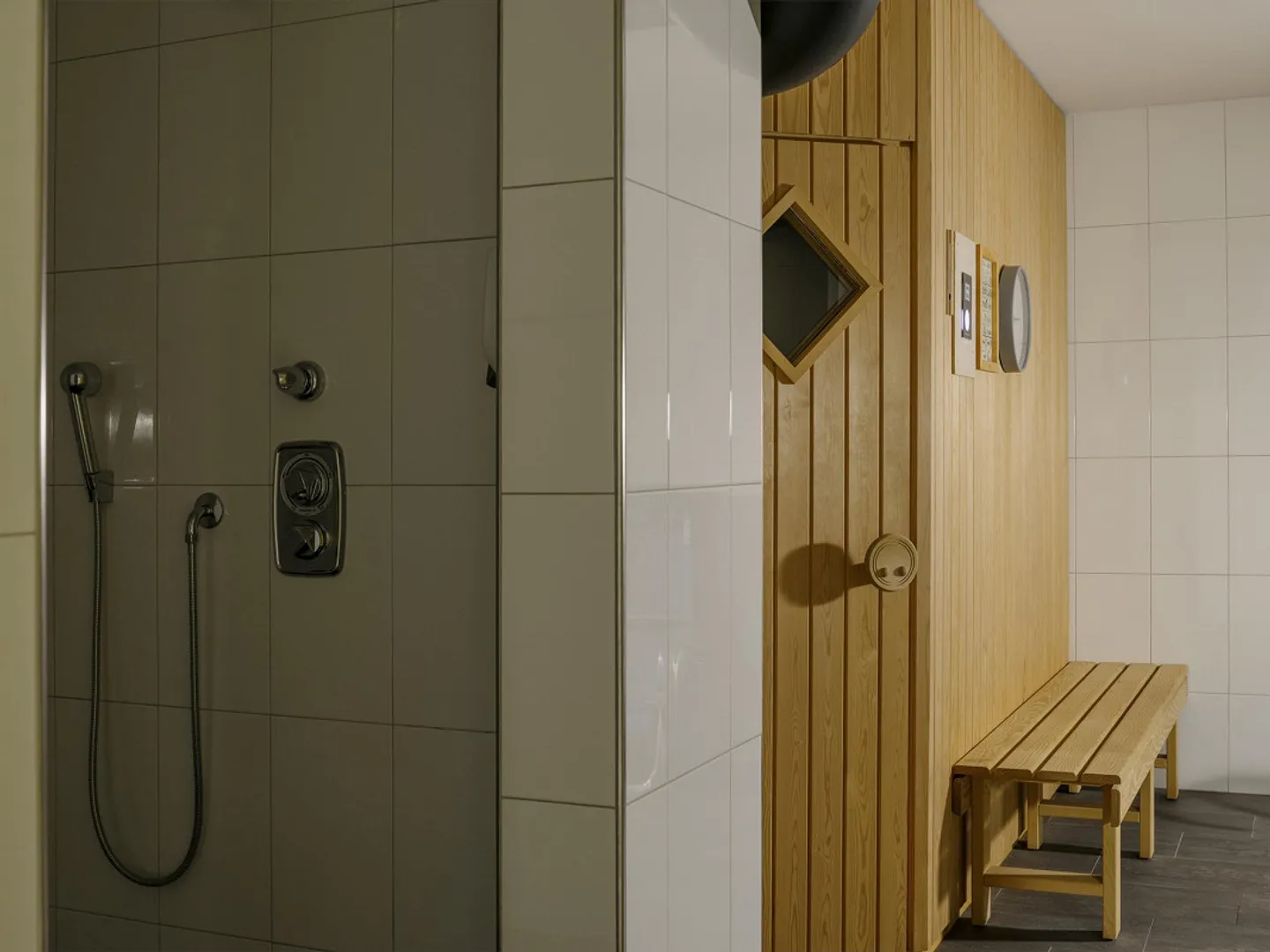 Modern single-family house with stunning views at Rosenberg - Photo 20 of 22