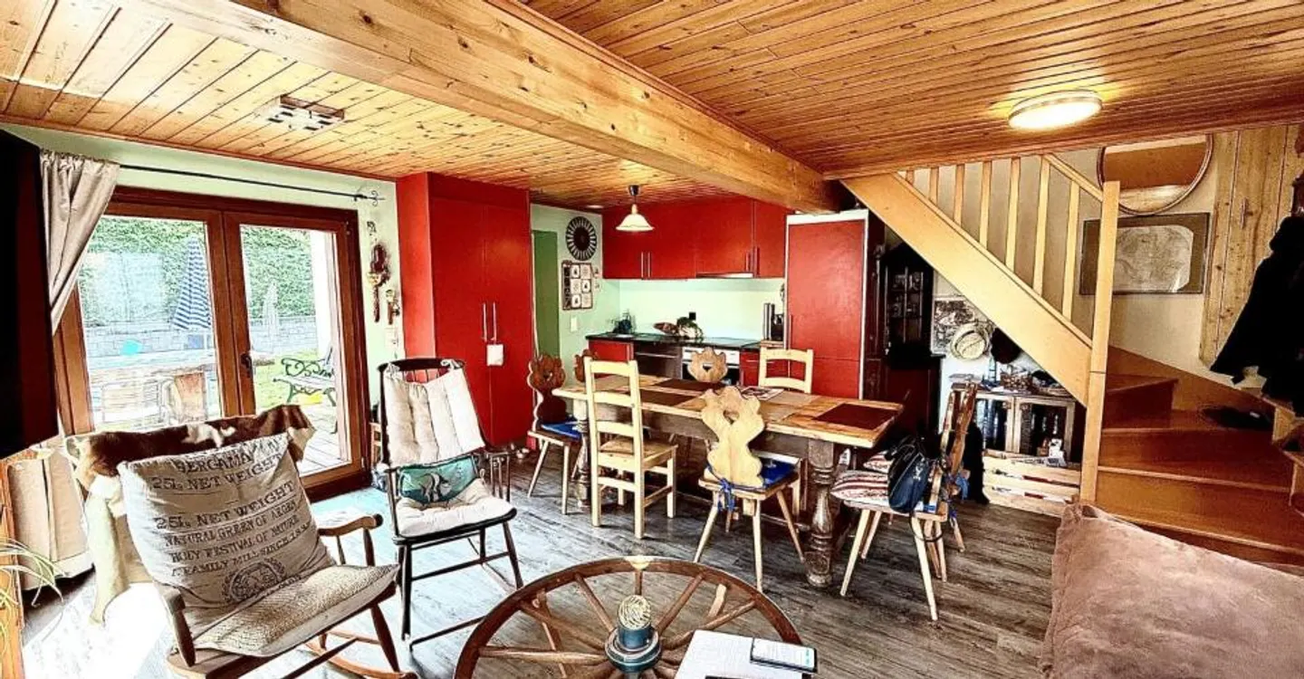 Casa Incantevole con Studio Indipendente - Foto 5 di 12
