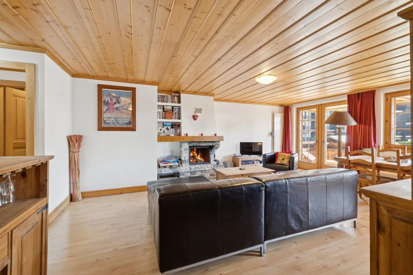 Villars, privileged location 3.5p with charm, large balcony, beautiful - Photo 10 of 13