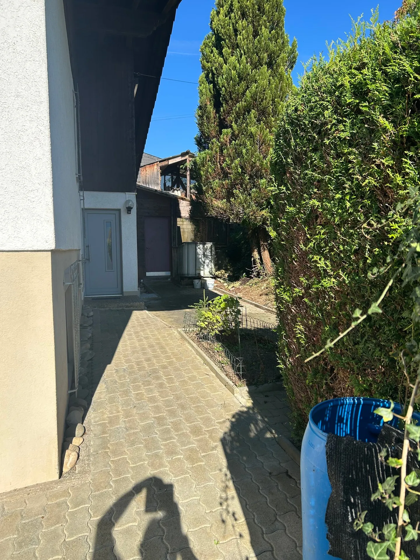 Casa unifamiliare di 6,5 vani in posizione molto tranquilla e soleggiata con vista panoramica - Foto 8 di 21