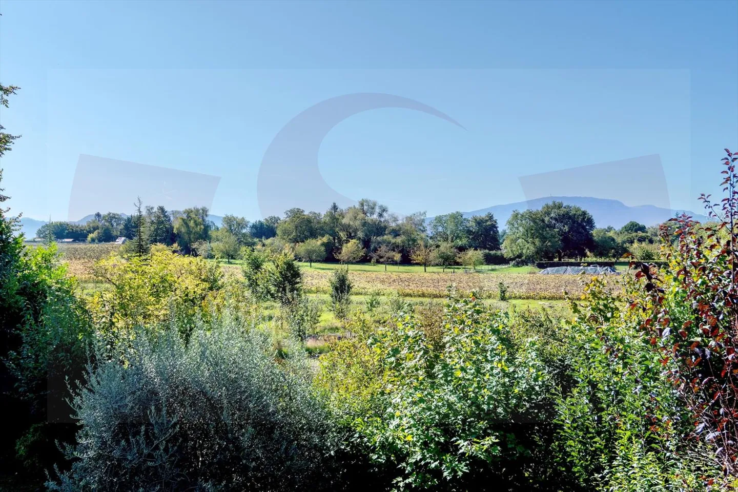 Bella villa bifamiliare con vista sulla campagna - Foto 3 di 13