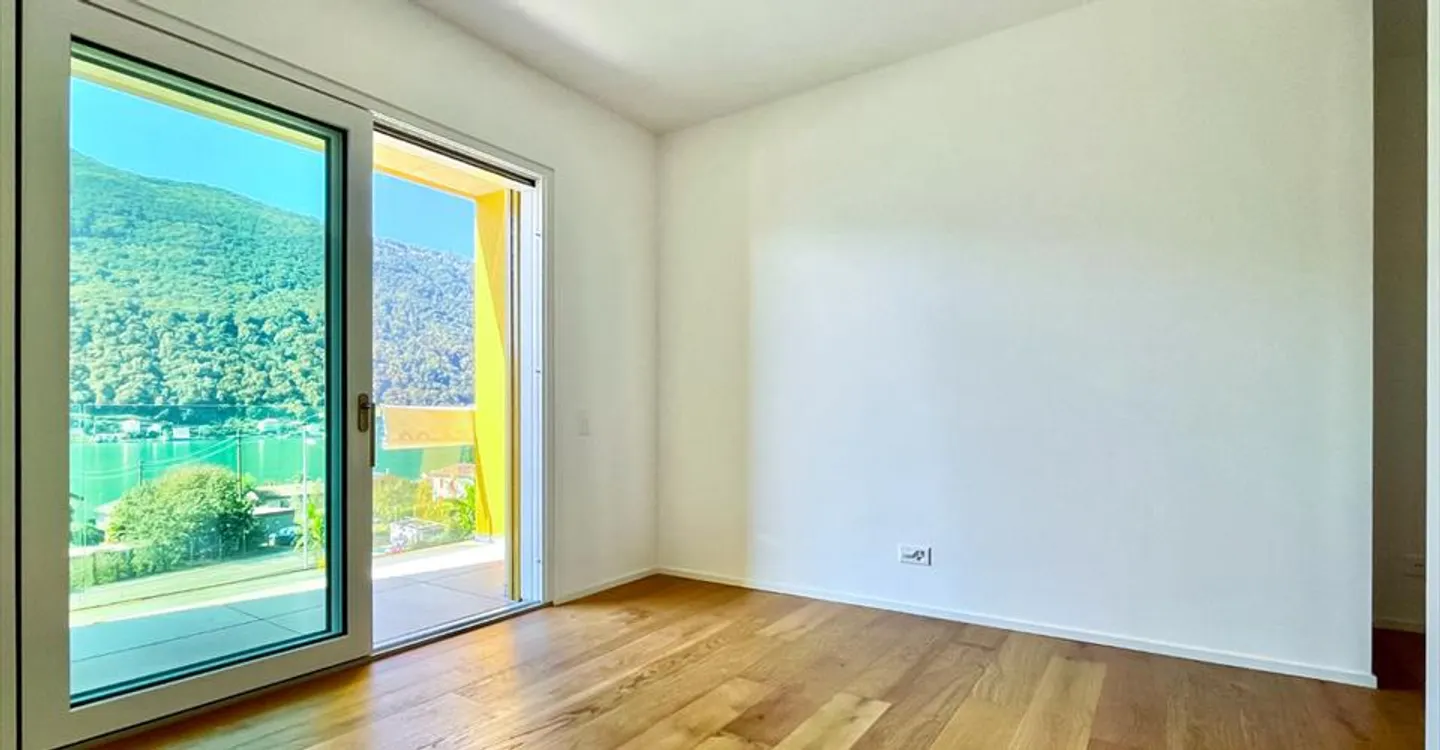 Luxuriöse Penthouse mit Seeblick - Foto 3 von 11
