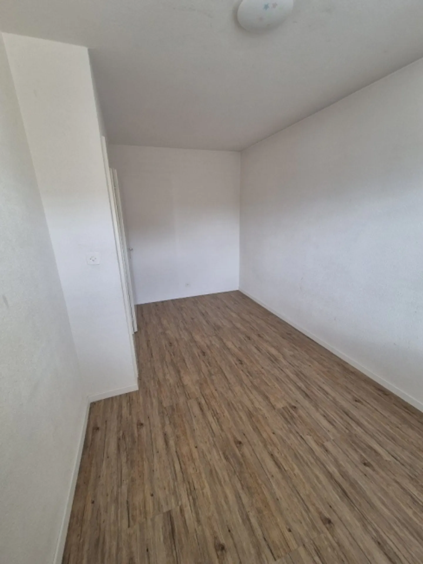 Charmant appartement 4 pièces - Photo 8 sur 13