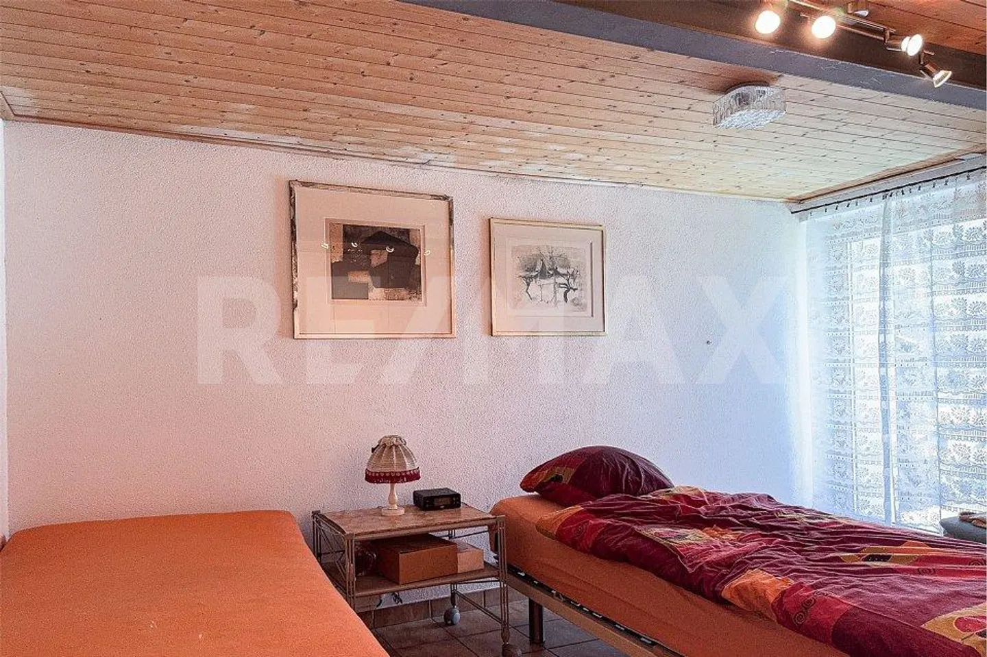 Casa familiare con piscina - Foto 12 di 13