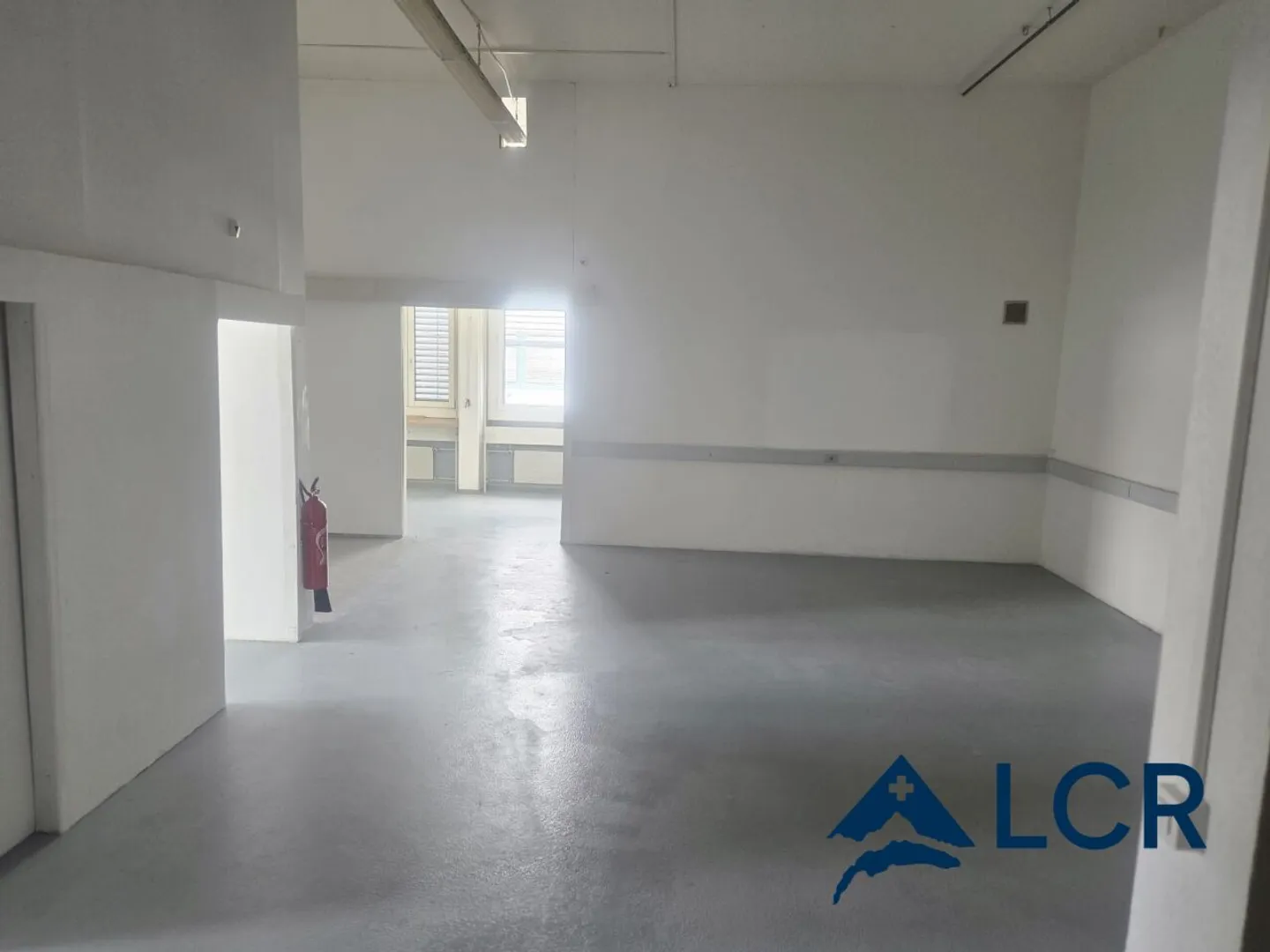 Bellissimo studio di 150m2 a La Chaux-de-Fonds - Foto 2 di 4