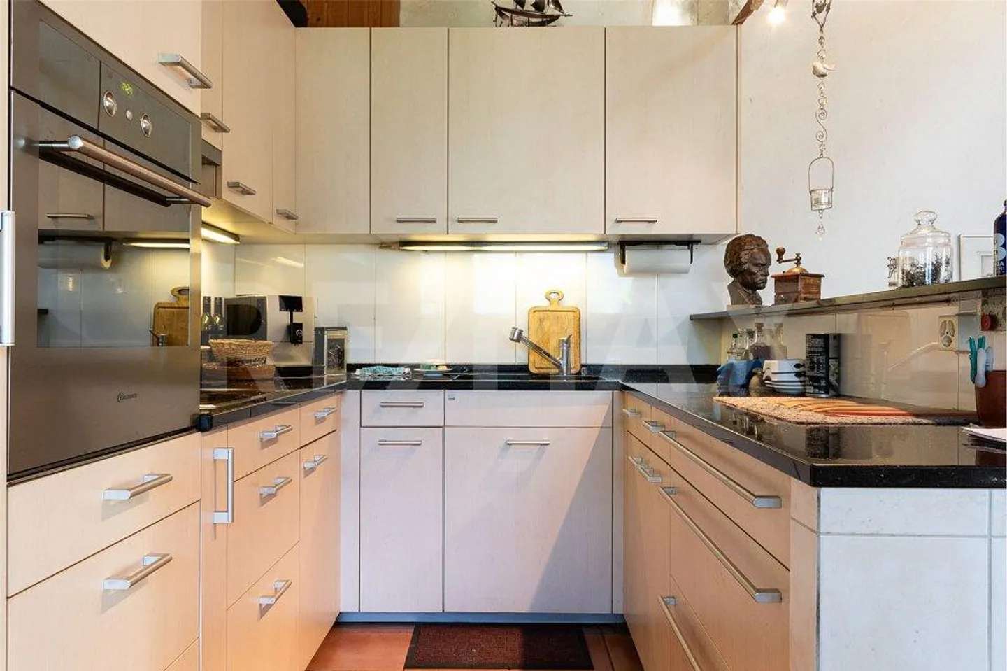 Casa familiare con piscina - Foto 10 di 13