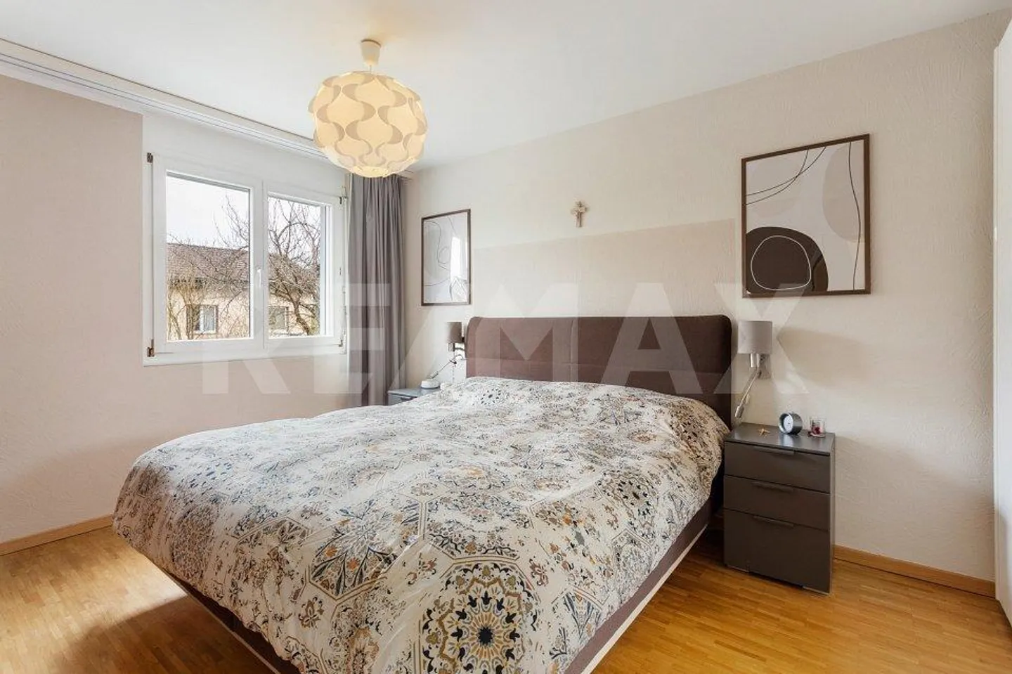 Maison individuelle moderne de 5,5 pièces dans un quartier résidentiel prisé - Photo 7 sur 10