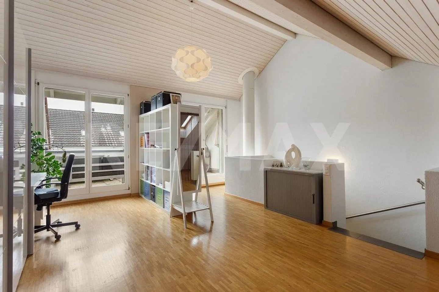 Maison individuelle moderne de 5,5 pièces dans un quartier résidentiel prisé - Photo 10 sur 10