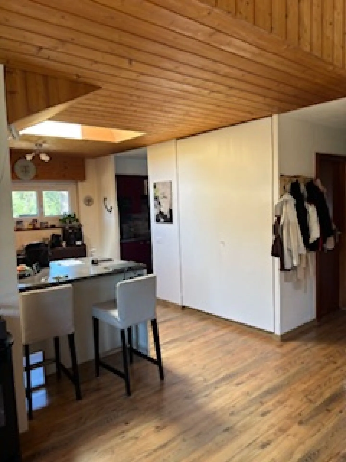 140 m² Duplex im obersten Stock mit 3 Schlafzimmern, Terrasse und Wald - Foto 18 von 19
