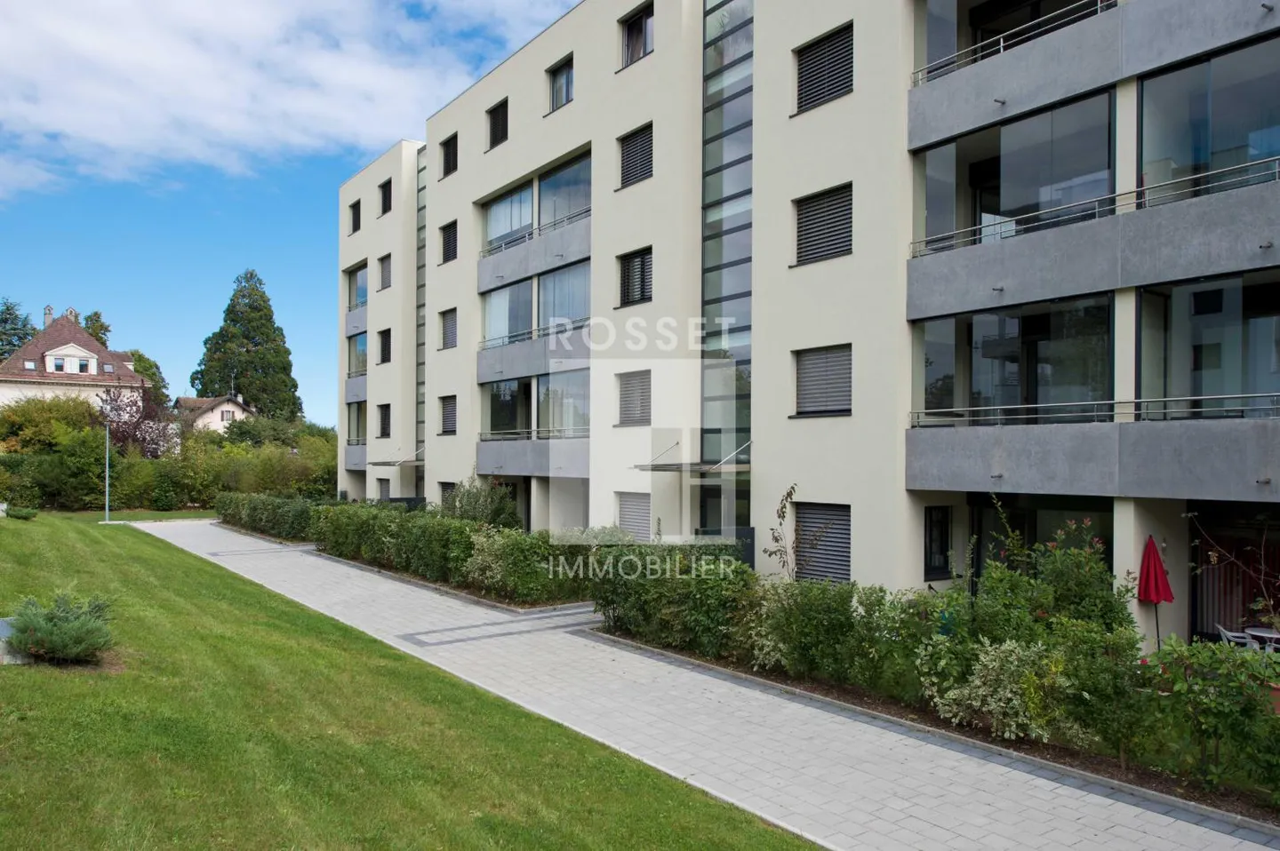 Offener Platz - Foto 2 von 3