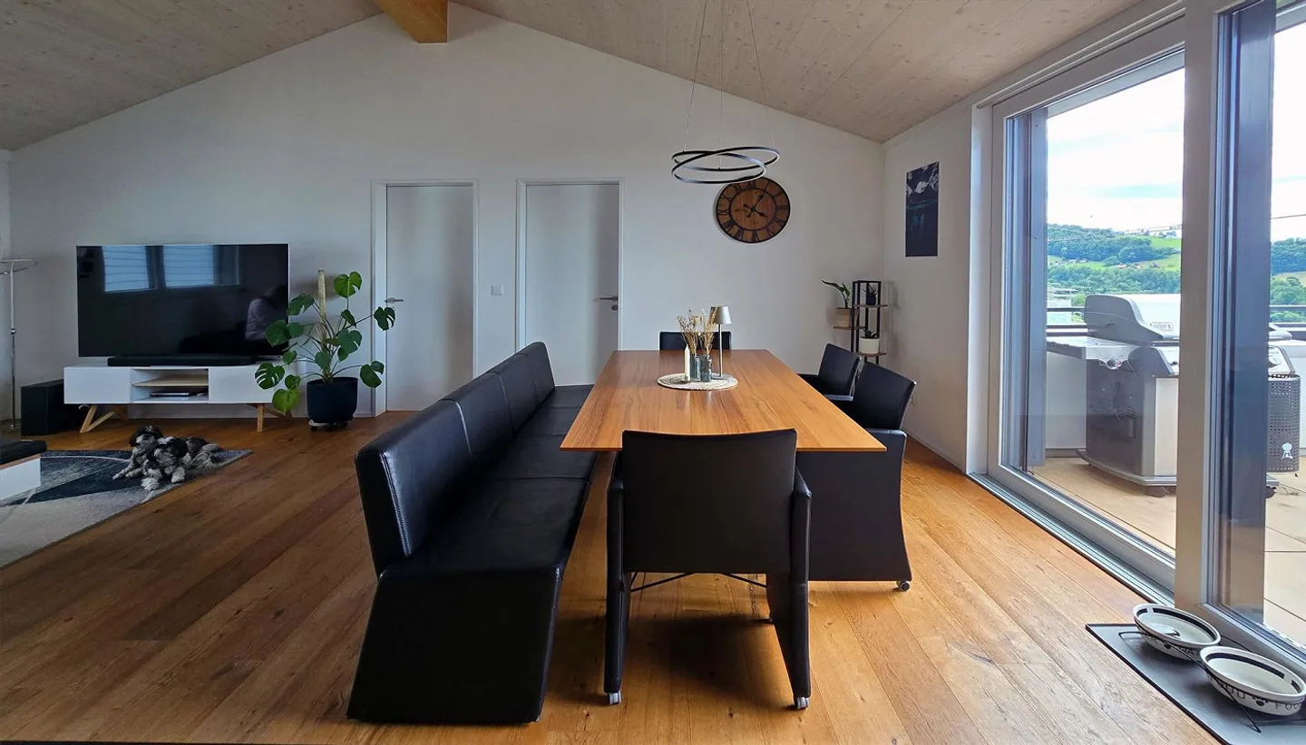Moderno attico di 4,5 stanze con vista mozzafiato a Wolfhalden - Foto 6 di 18