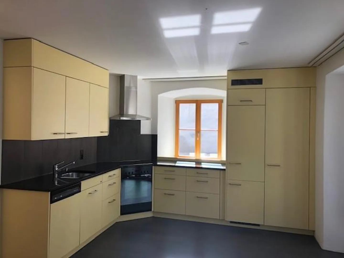 Vivre dans le centre du village de Haldenstein - Photo 2 sur 5