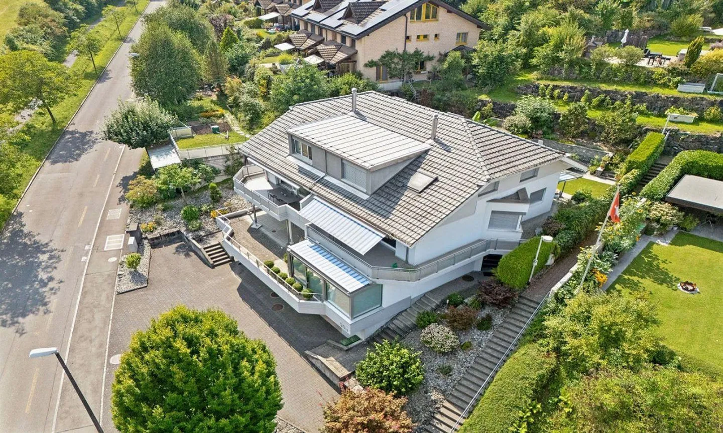 LIVING AND WORKING PERFECTLY COMBINED - CITY-CLOSE, IDYLLIC AND EXCLUSIVE - Photo 20 of 23