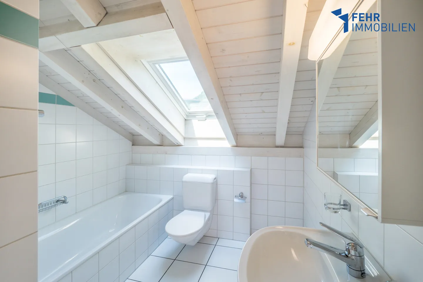 Fehr Immobilier - Appartement en attique confortable de 4,5 pièces - Photo 8 sur 9