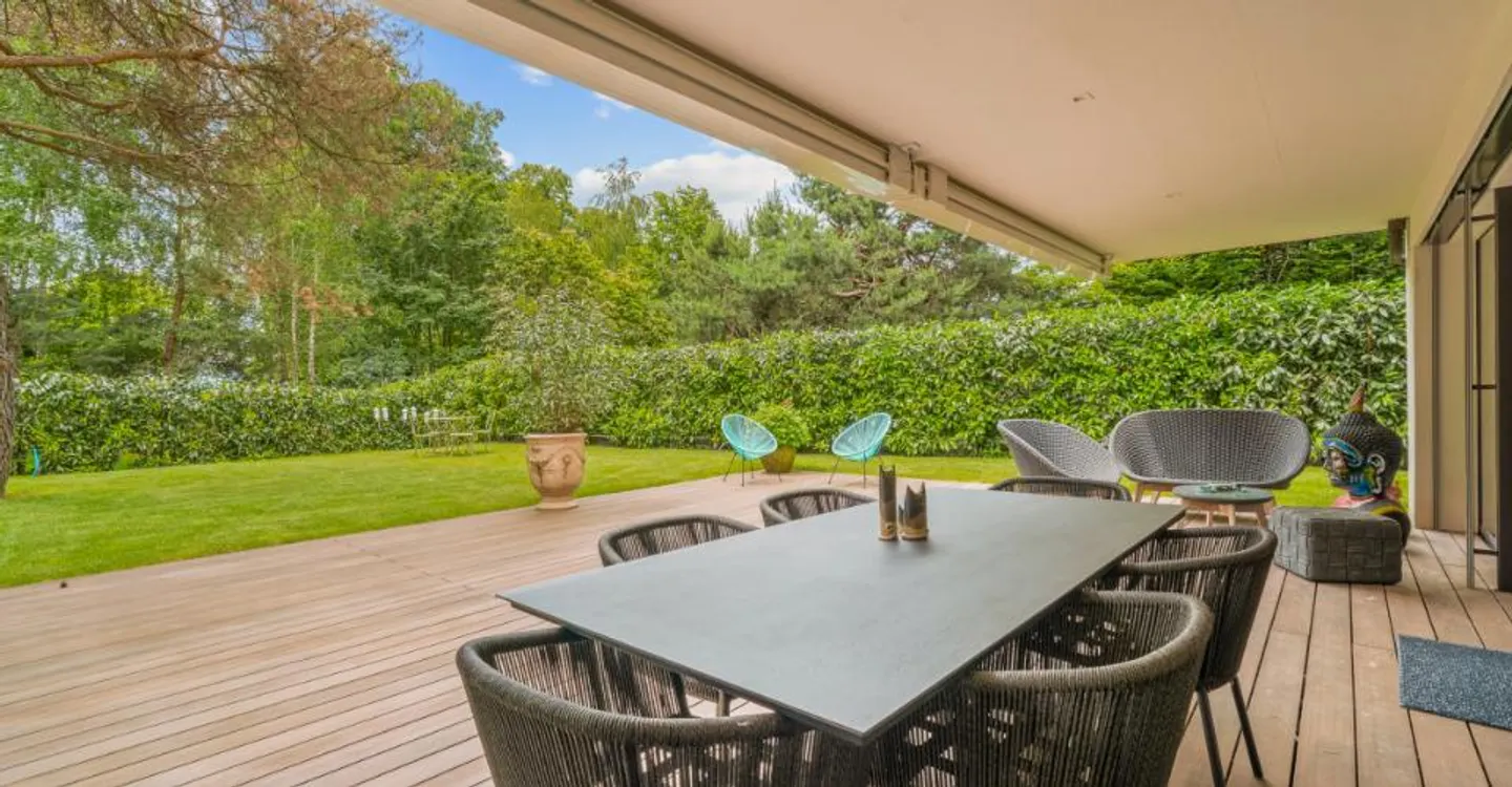 Luxury Apartment with Private Garden - Photo 1 of 10