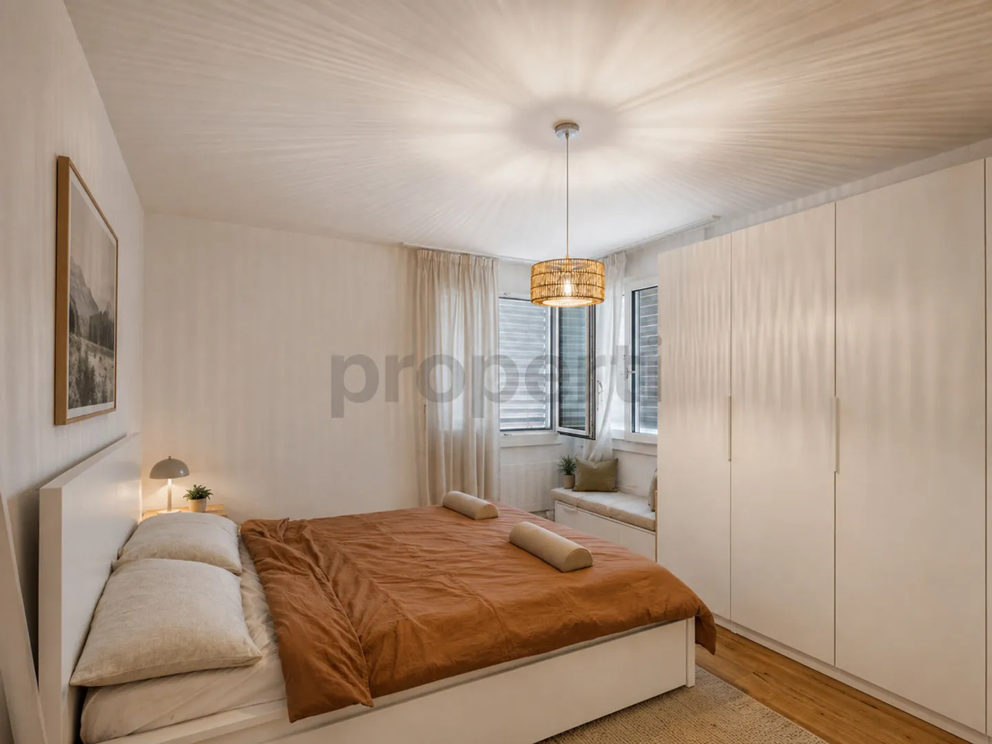 Renovated 3.5-room apartment with private garden terrace and modern amenities - Photo 6 of 11