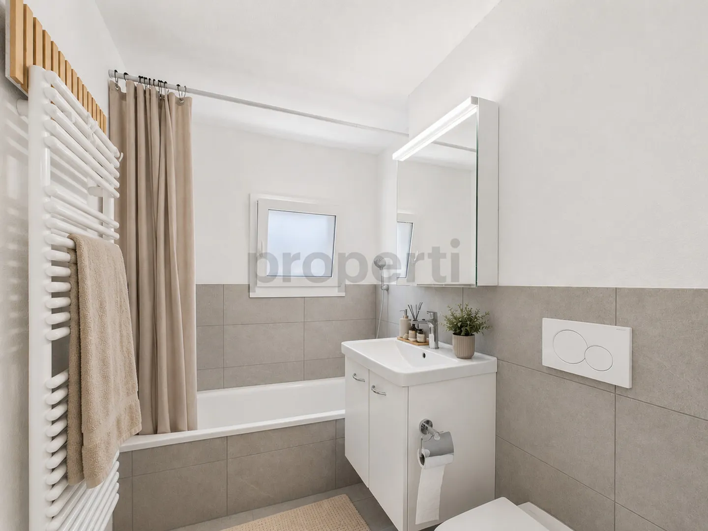 Renovated 3.5-room apartment with private garden terrace and modern amenities - Photo 9 of 11