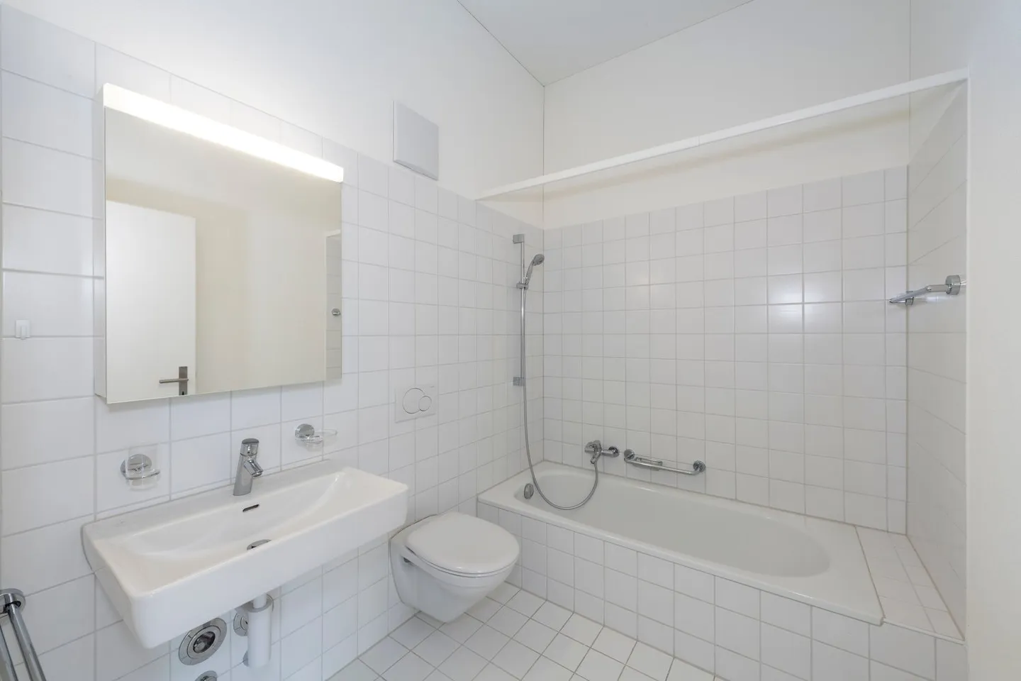 Atelier Abitativo Luminoso - Foto 2 di 4