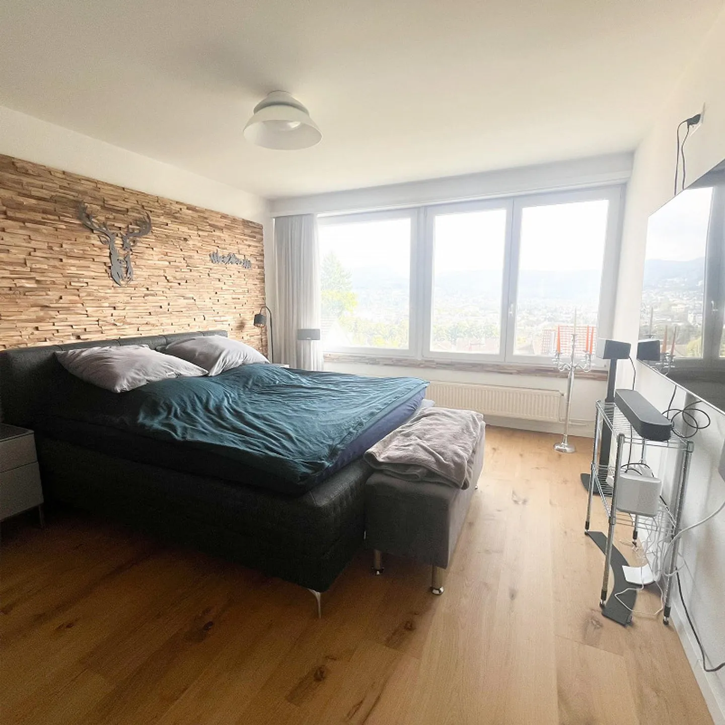 5.5-Zimmer Einfamilienhaus mit Einliegerwohnung und Fernsicht - Foto 8 von 15
