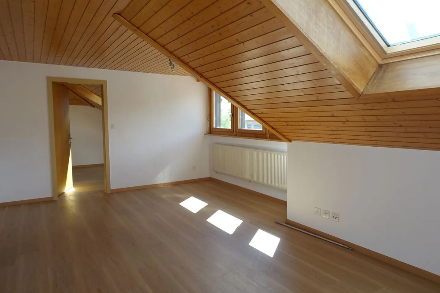 Duplex 3,5 Zimmer - Foto 2 von 8