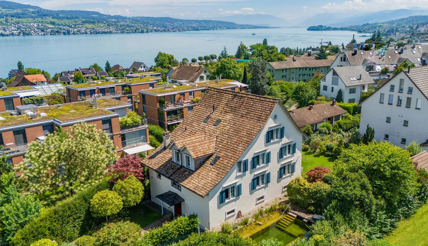 Charmantes Landhaus mit Garten - Foto 1 von 10