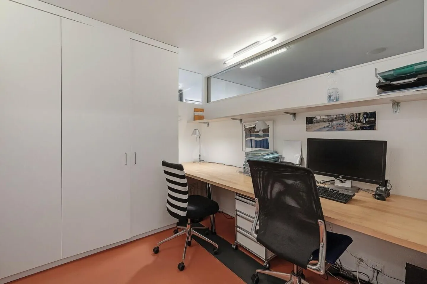 Due to relocation: spacious, modern practice with PPs for sale - Photo 11 of 17