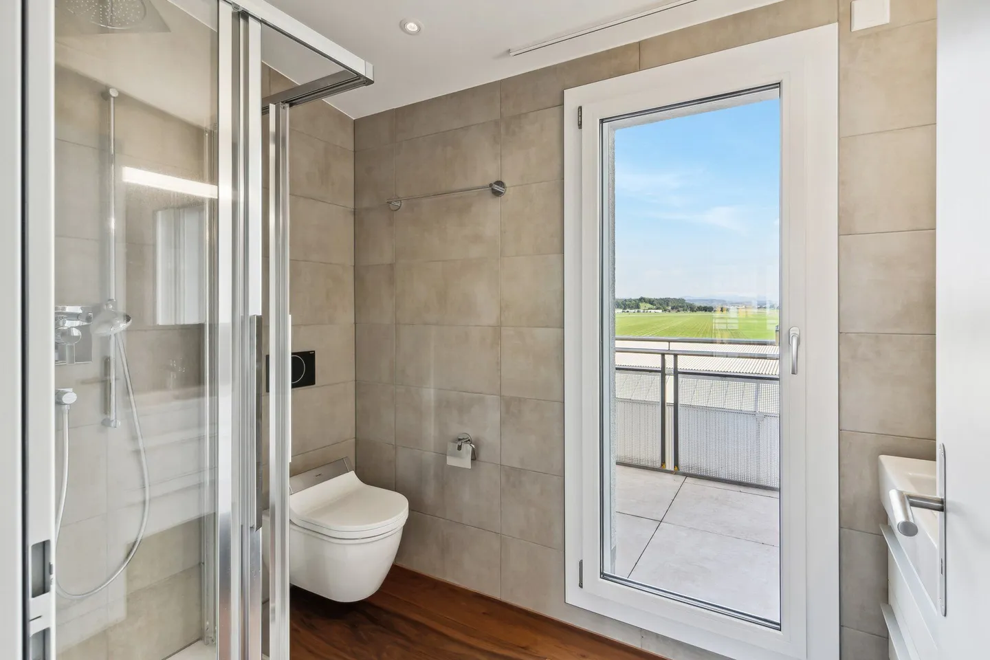 Appartement penthouse luxueux avec 4 terrasses, cheminée et vue panoramique - Photo 5 sur 10