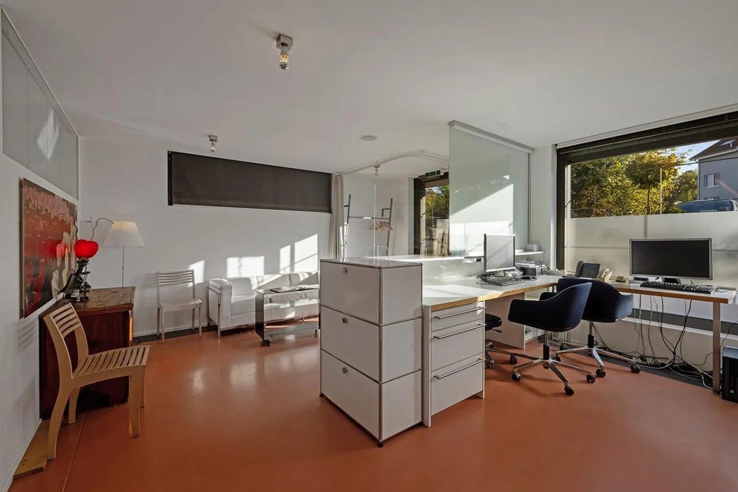 Due to relocation: spacious, modern practice with PPs for sale - Photo 16 of 17