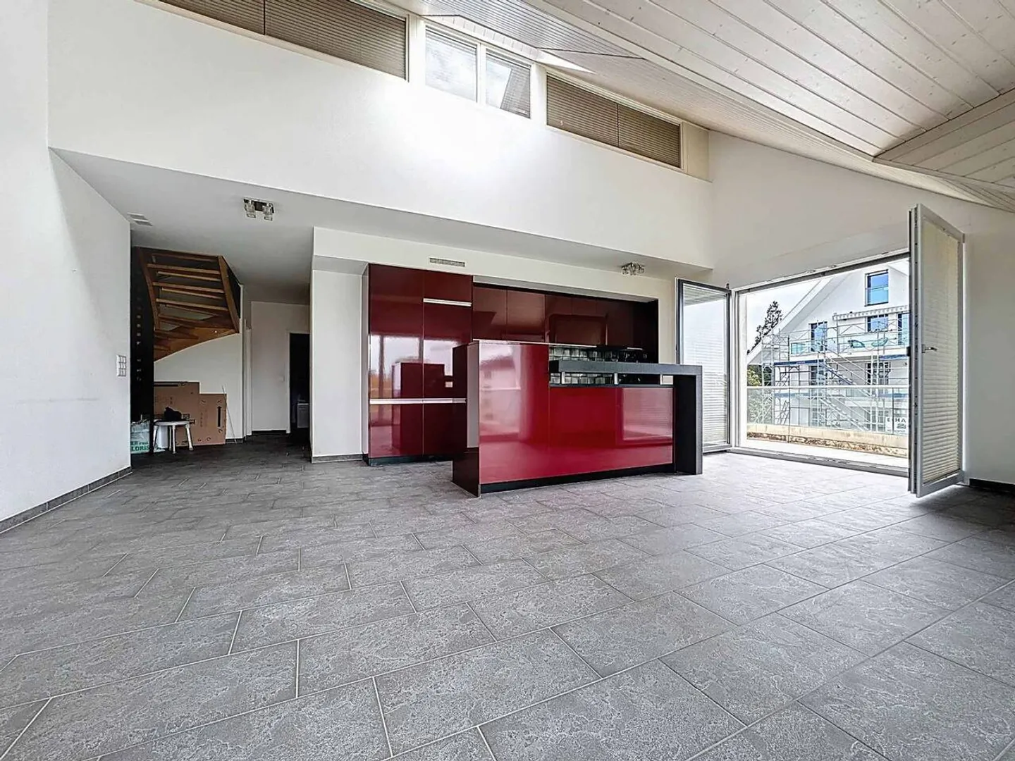 Attique de 5.5 pièces de 200m2 avec vue sur le lac Léman - Photo 1 sur 13