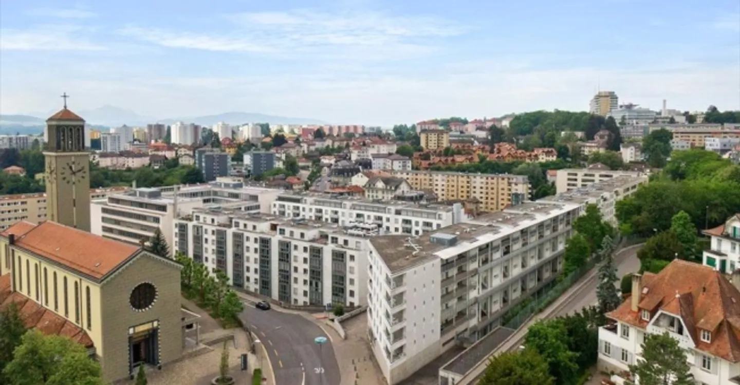 Immeuble mixte à louer - Photo 2 sur 5