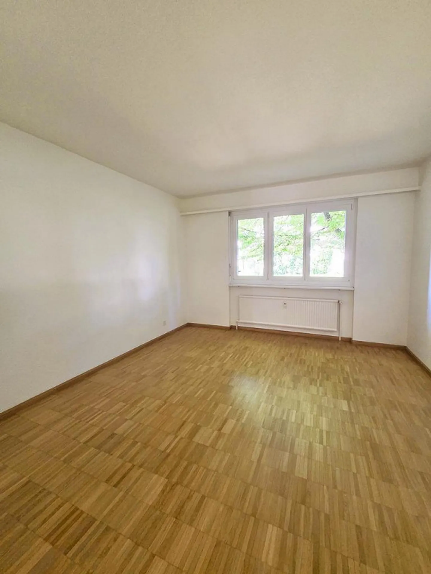 Appartement spacieux de 4 pièces dans la verdure - Photo 8 sur 8