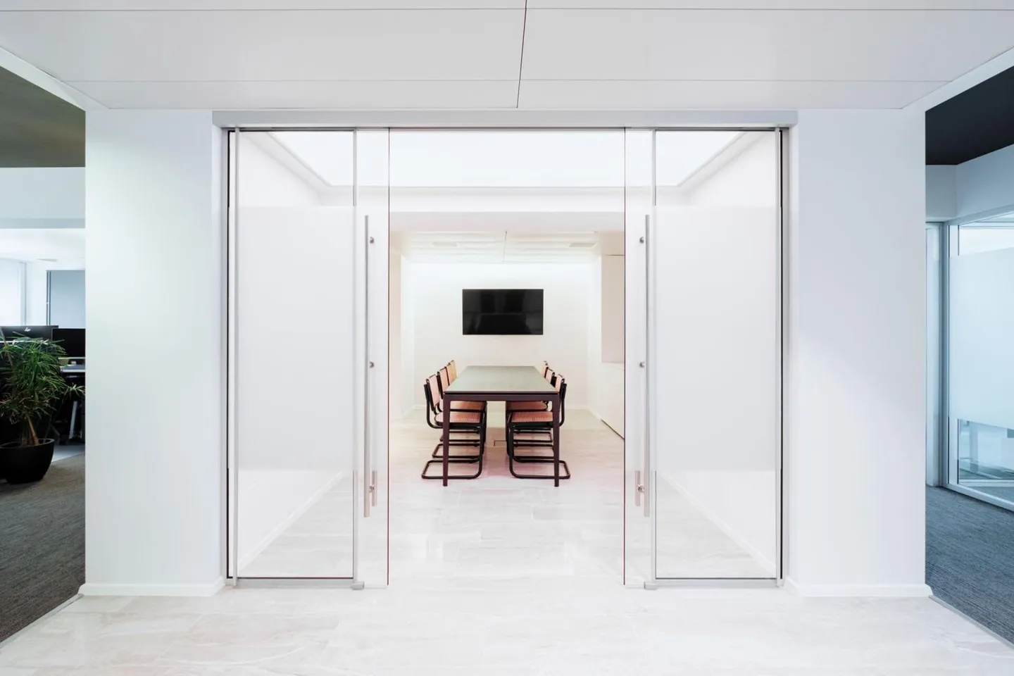 EXCLUSIF : Bureau moderne à Seefeld - Photo 6 sur 9