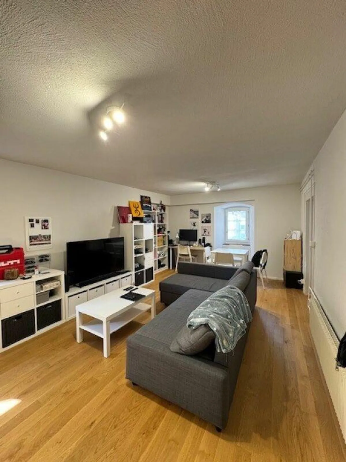 Grosszügige 2.5-Zimmerwohnung an zentraler Lage - Foto 4 von 5