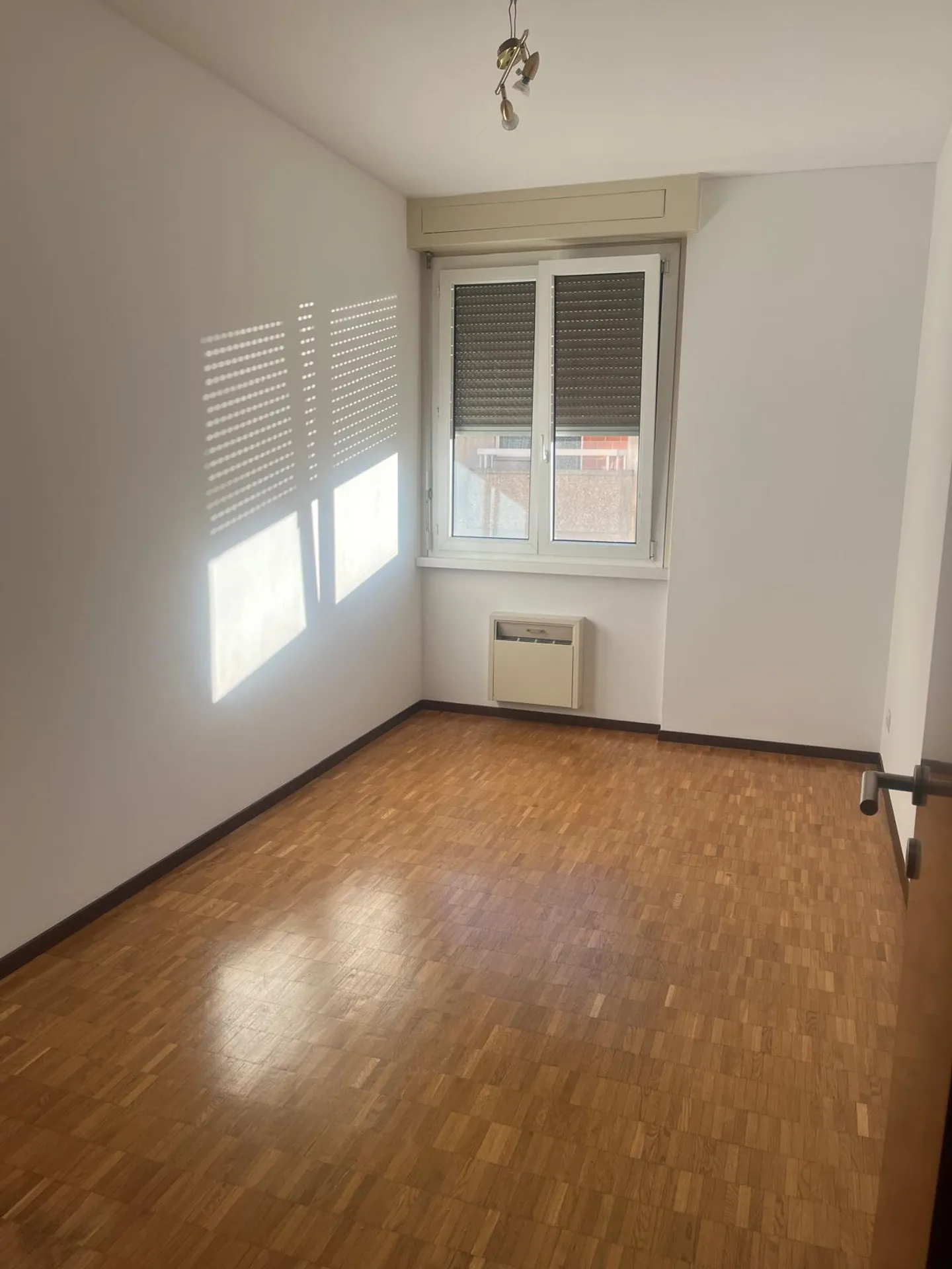 LUGANO - 3.5-ZIMMER-WOHNUNG ZU VERMIETEN - Foto 6 von 7