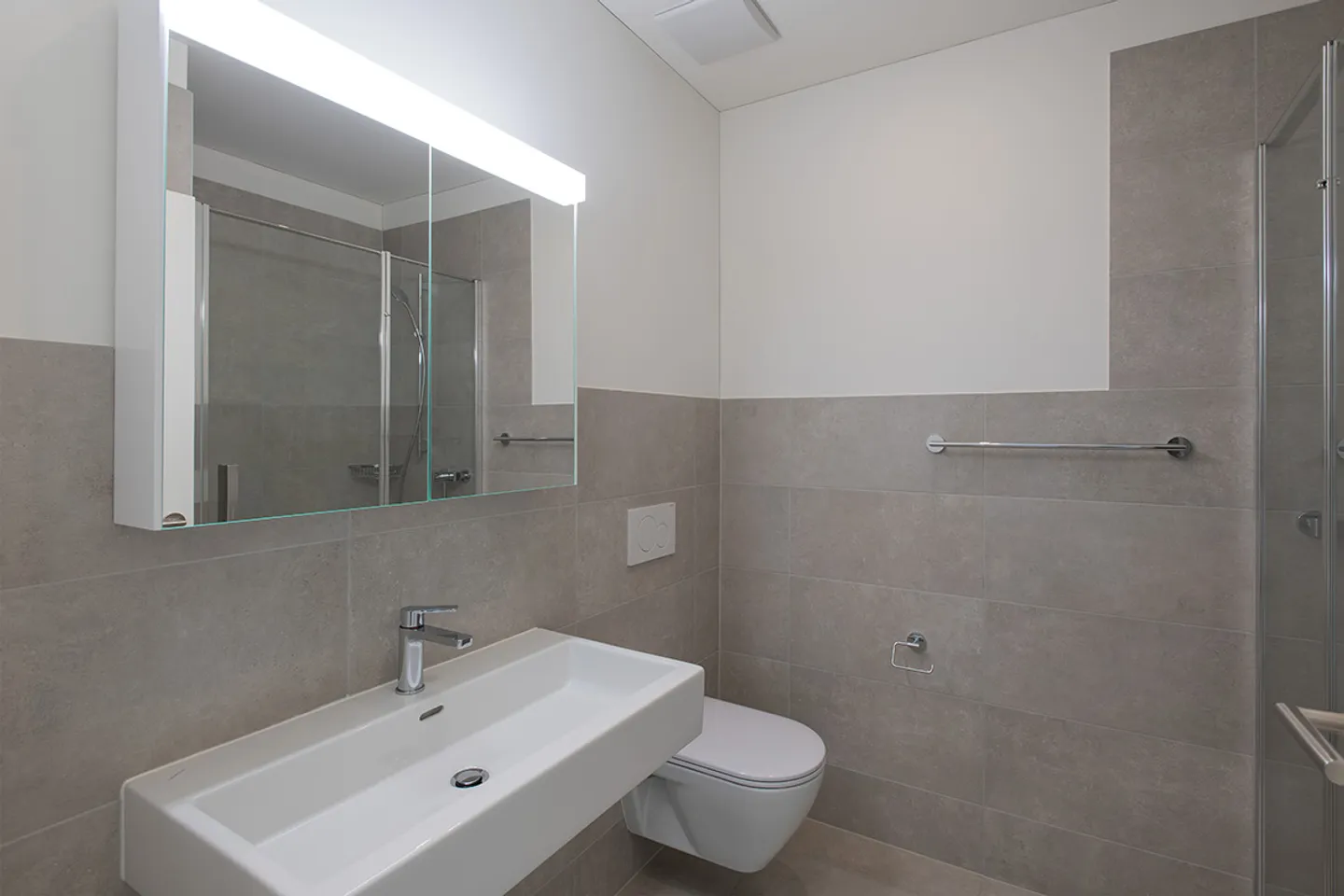 Appartamento moderno in zona tranquilla e soleggiata - Foto 4 di 6