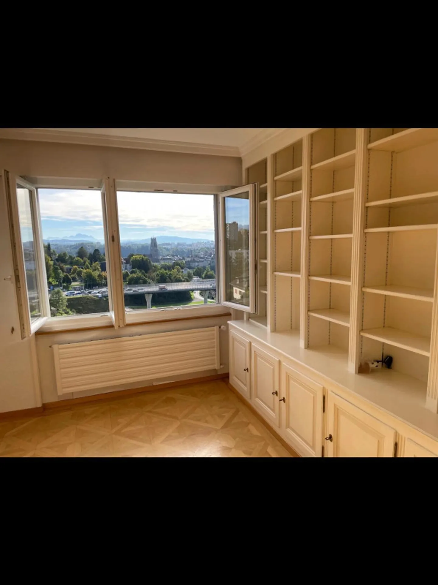 Bright Family Home with Mountain View - Photo 3 of 13