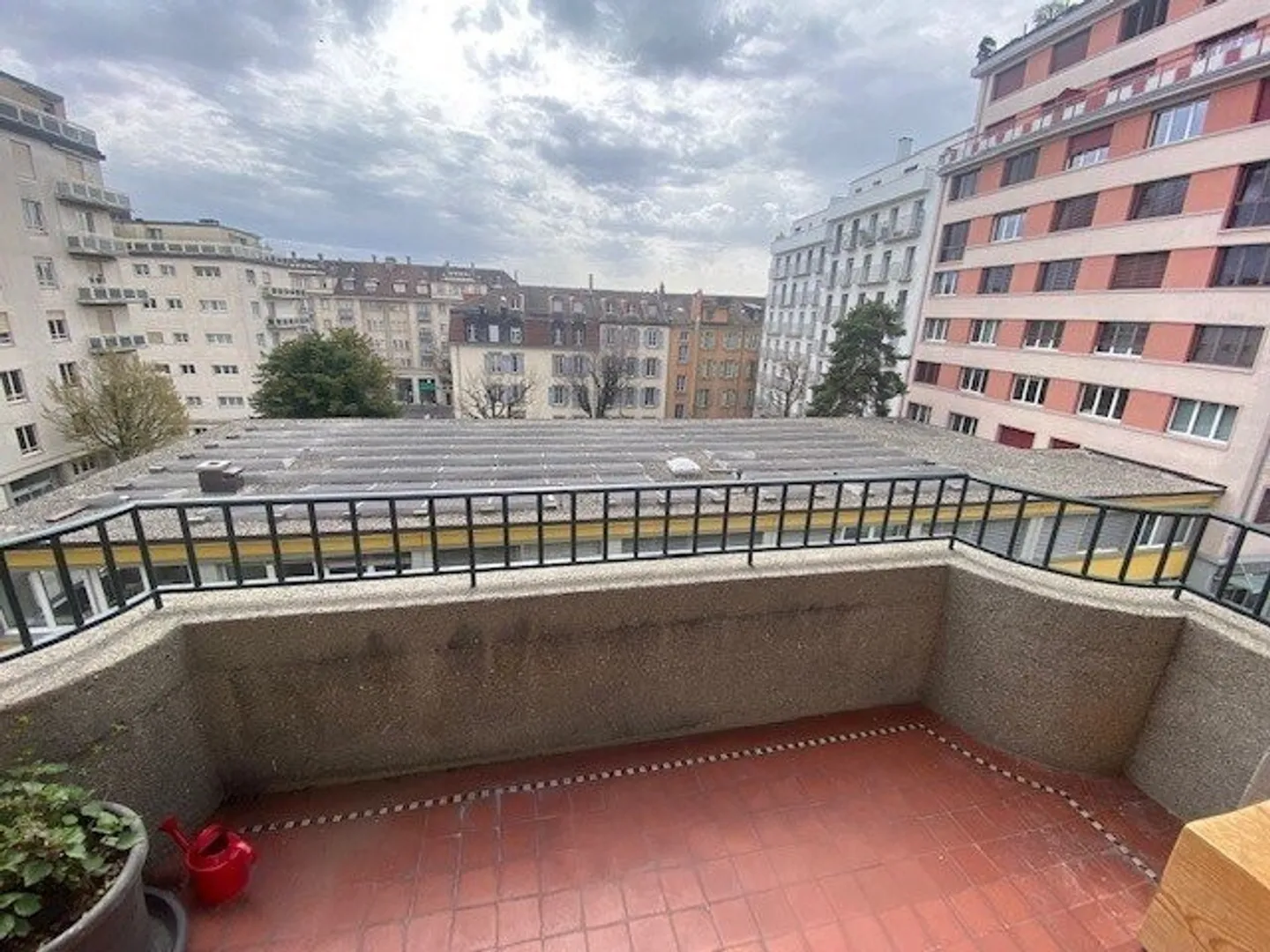 Spacious 4.5-room apartment with balconies - Photo 10 of 11