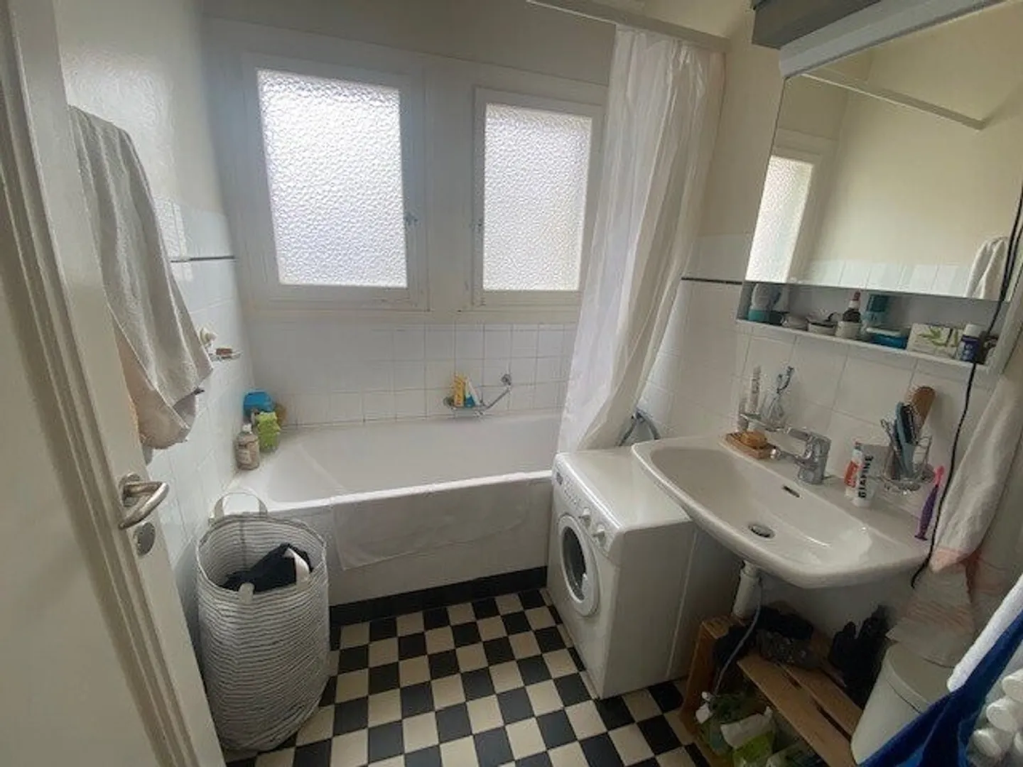 Spacious 4.5-room apartment with balconies - Photo 6 of 11