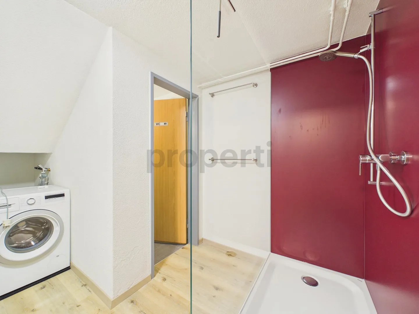 Appartamento 2.5 stanze recentemente ristrutturato a Werthenstein - Foto 5 di 8