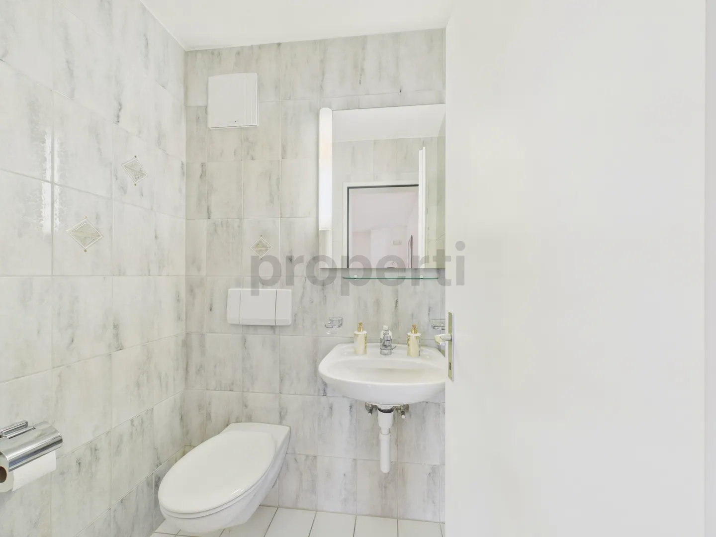 Charmante Wohnung mit Grünblick - Foto 8 von 9