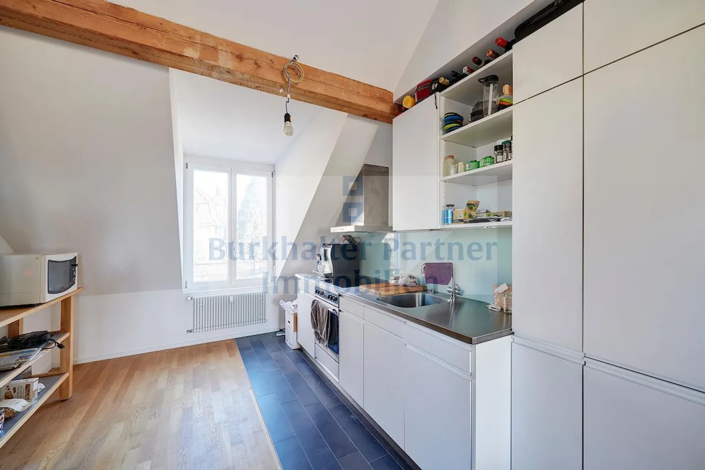 Bellissimo appartamento mansardato con galleria nella Länggasse anteriore! - Foto 5 di 9