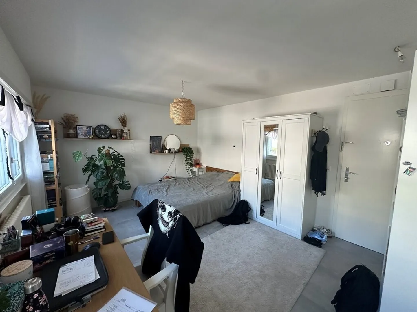 Beautiful recently renovated studio, quiet and in the city center! - Photo 2 of 3